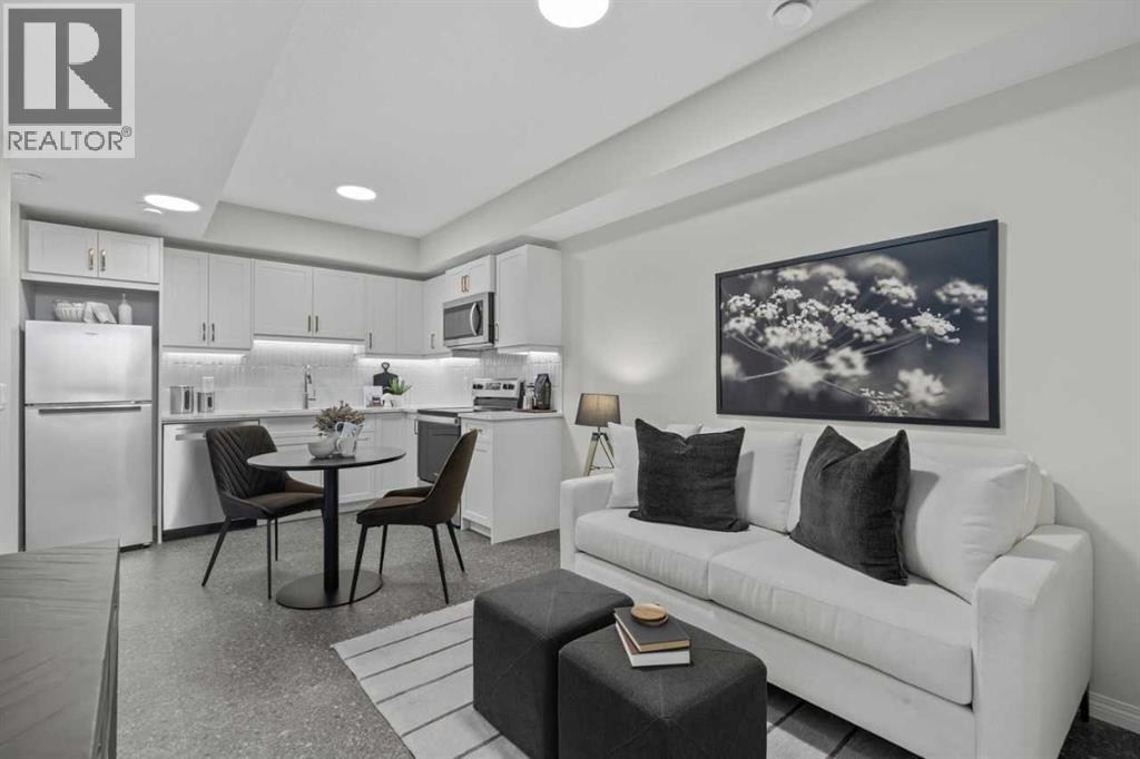 135 Huxland Road Ne, Calgary, Alberta  T2A 7X4 - Photo 9 - A2273169