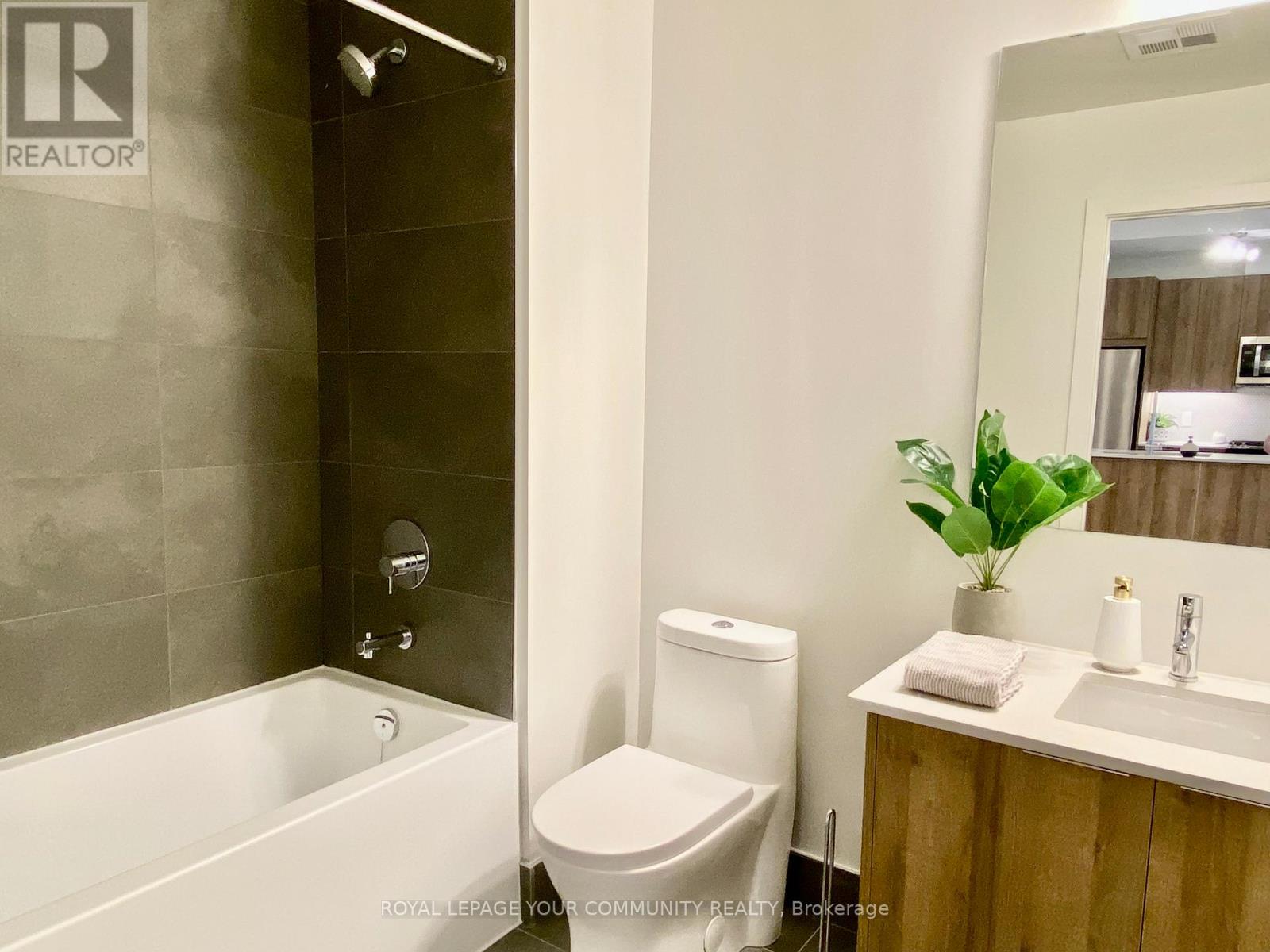 308 - 495 Logan Avenue, Toronto, Ontario M4K 0A5 - Photo 9 - E12566236