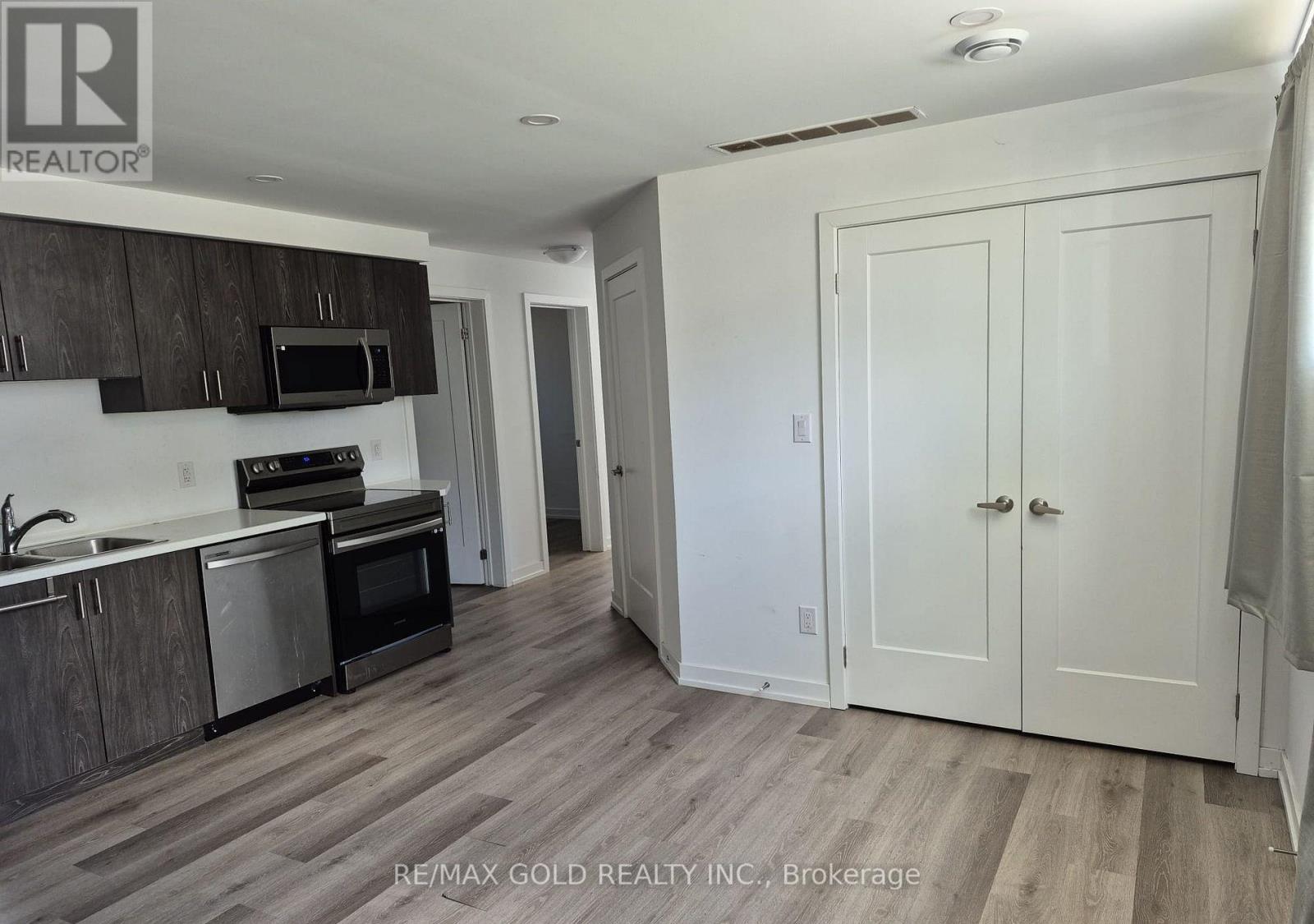 812 - 4263 Fourth Avenue, Niagara Falls, Ontario  L2E 0C3 - Photo 21 - X12586900