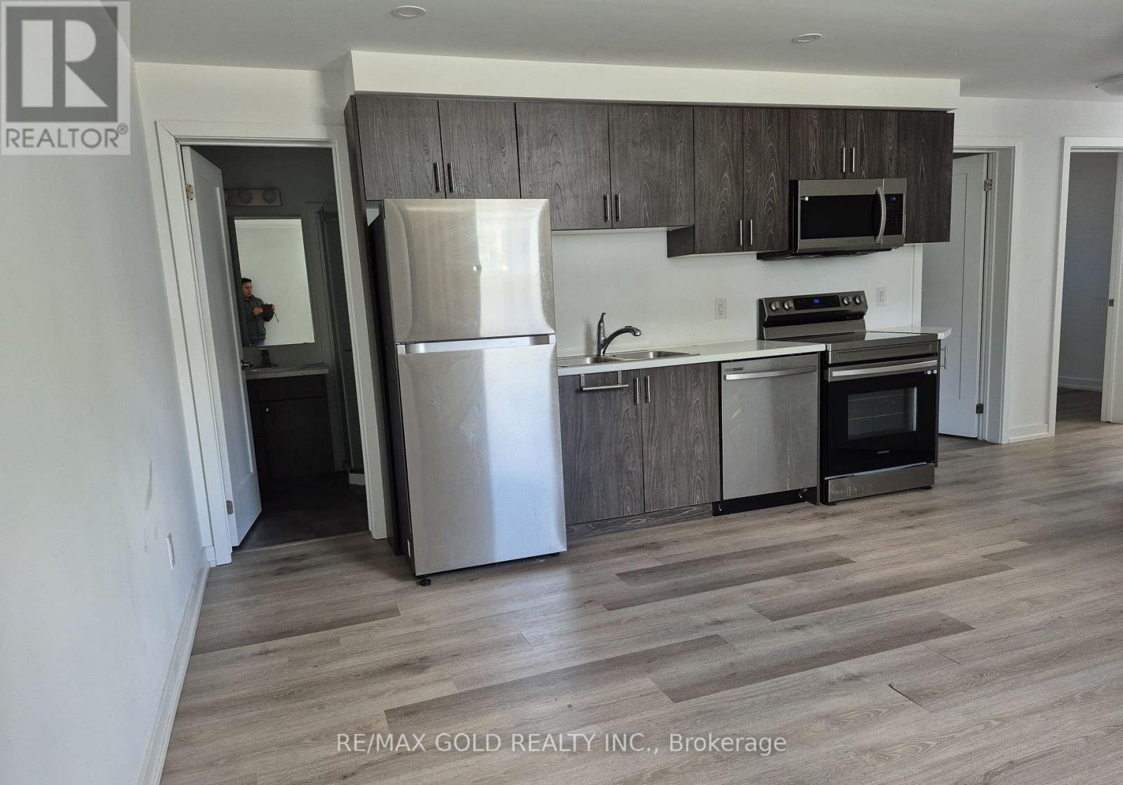 812 - 4263 Fourth Avenue, Niagara Falls, Ontario  L2E 0C3 - Photo 24 - X12586900