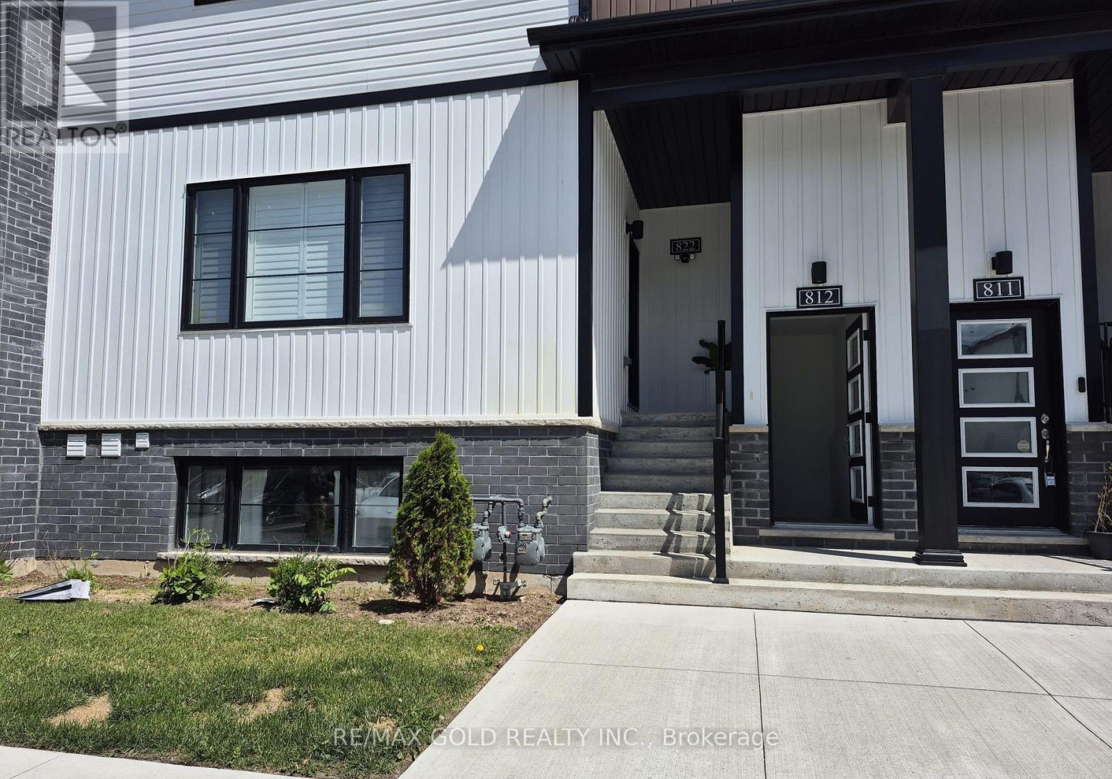 812 - 4263 Fourth Avenue, Niagara Falls, Ontario L2E 0C2 - Photo 11 - X12586904