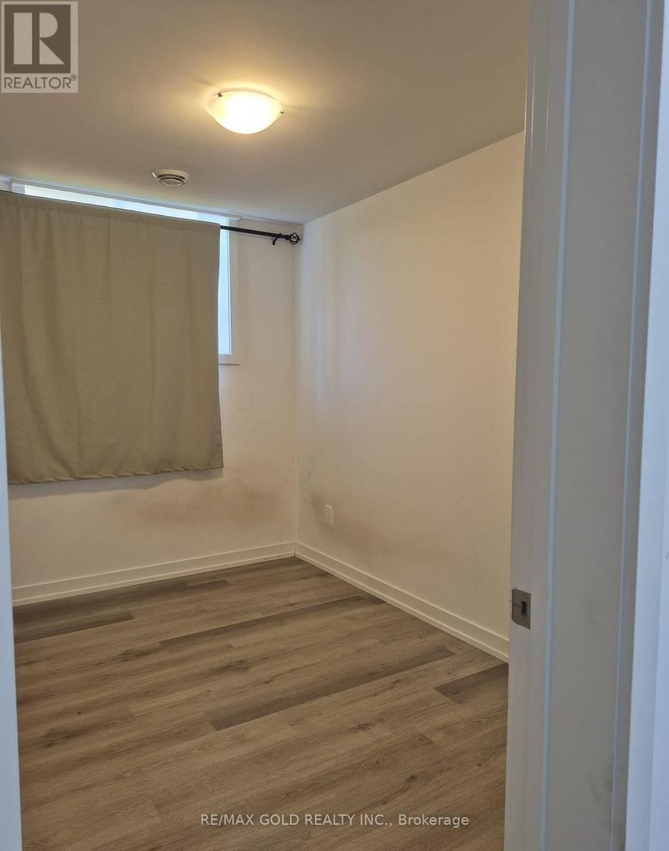 812 - 4263 Fourth Avenue, Niagara Falls, Ontario L2E 0C2 - Photo 15 - X12586904