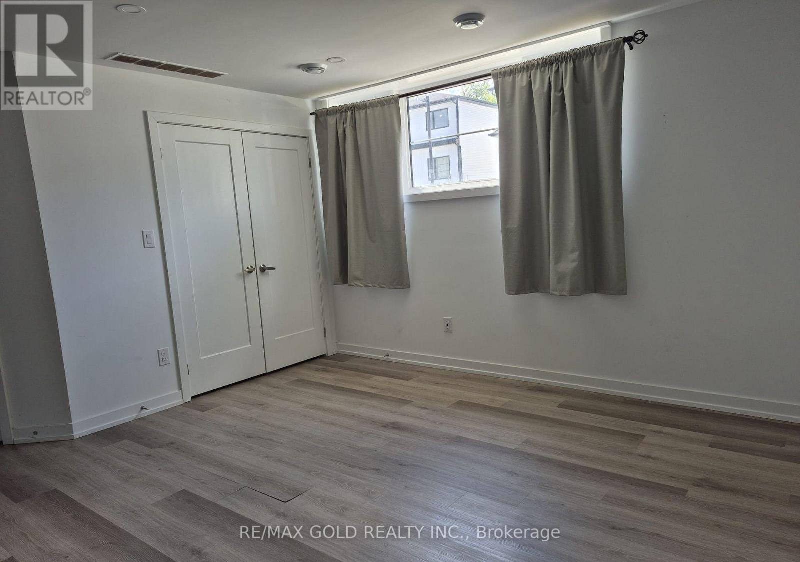 812 - 4263 Fourth Avenue, Niagara Falls, Ontario L2E 0C2 - Photo 20 - X12586904