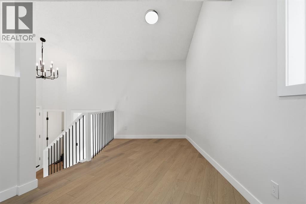 96 Falshire Drive Ne, Calgary, Alberta  T3J 3A3 - Photo 10 - A2273054