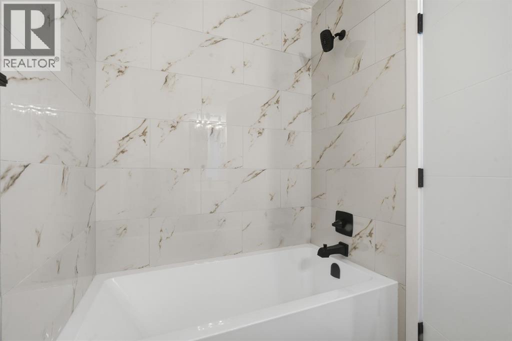 96 Falshire Drive Ne, Calgary, Alberta  T3J 3A3 - Photo 15 - A2273054