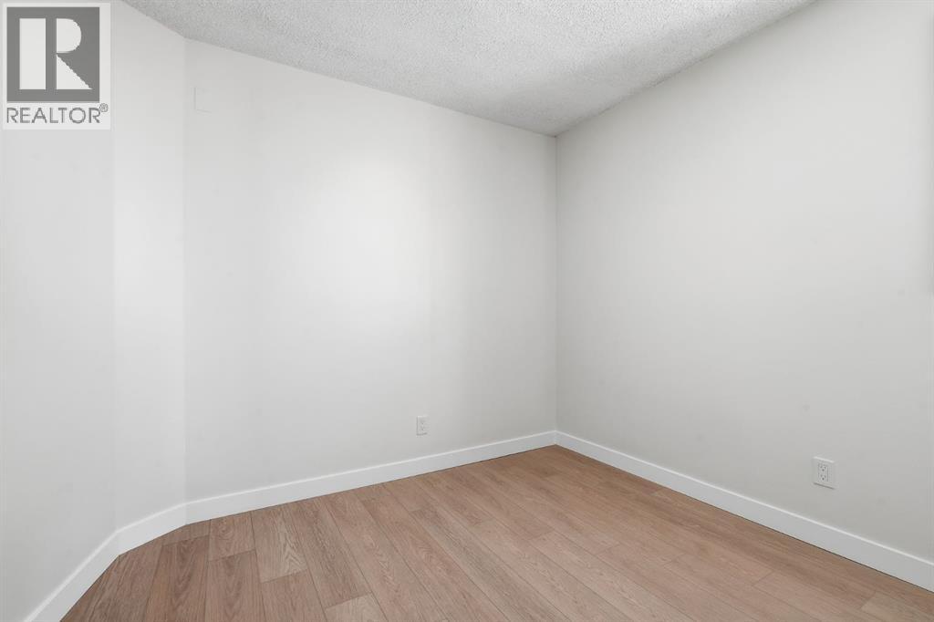 96 Falshire Drive Ne, Calgary, Alberta  T3J 3A3 - Photo 20 - A2273054