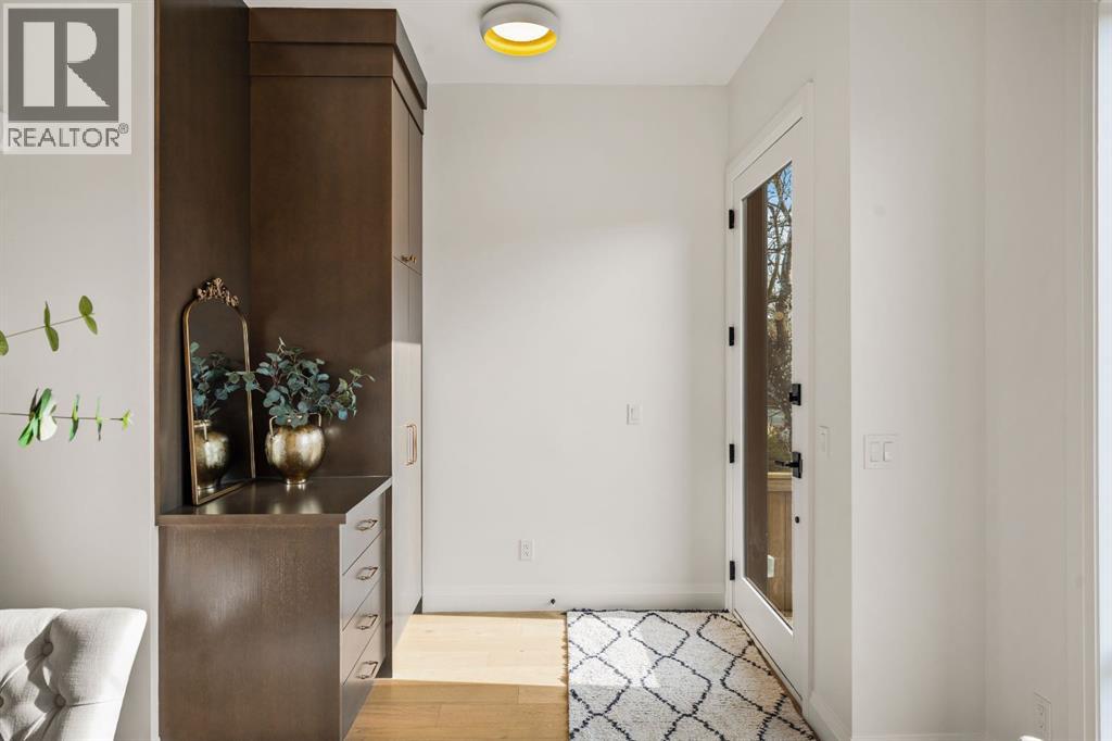 2214 12 Avenue Nw, Calgary, Alberta  T2N 1K2 - Photo 5 - A2269546