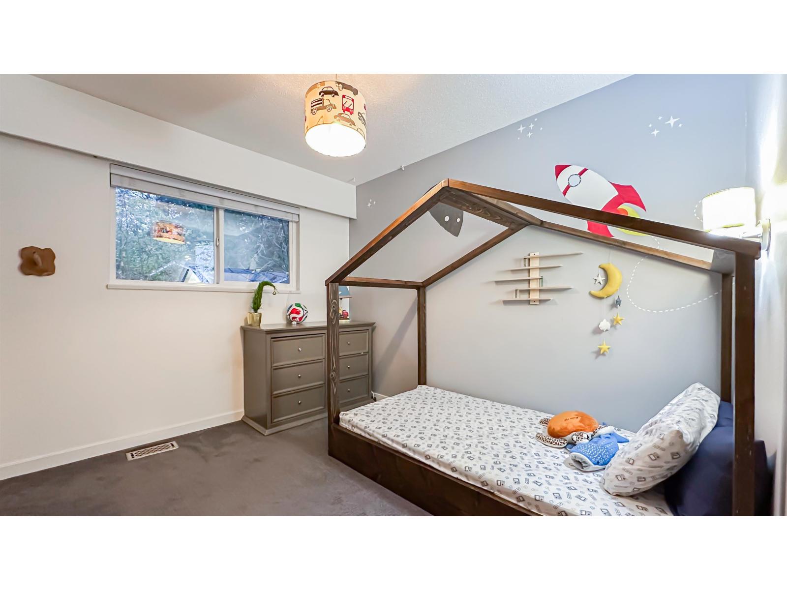 8594 Sunbury Place, Delta, British Columbia  V4C 3Y7 - Photo 16 - R3070798