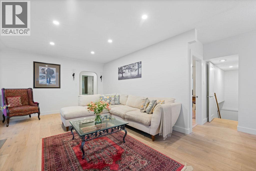 1436 Grand Boulevard, North Vancouver, British Columbia  V7L 3X7 - Photo 5 - R3070939