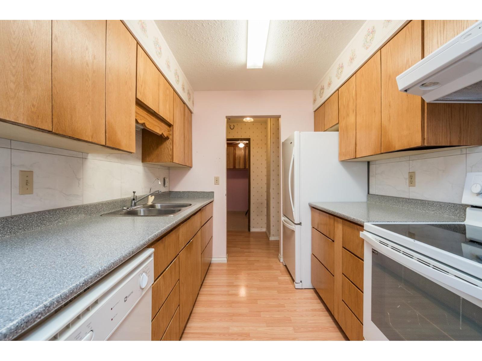 203 33369 Old Yale Road, Abbotsford, British Columbia  V2S 2J6 - Photo 6 - R3008237