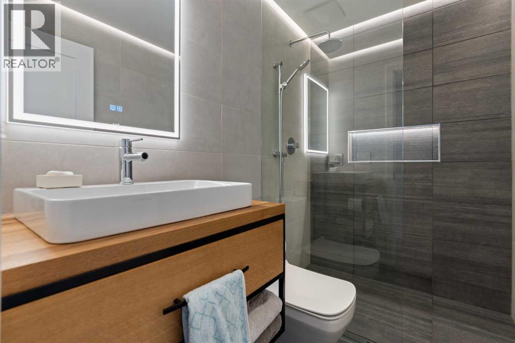 7132 36 Avenue Nw, Calgary, Alberta  T3B 1T8 - Photo 13 - A2272731