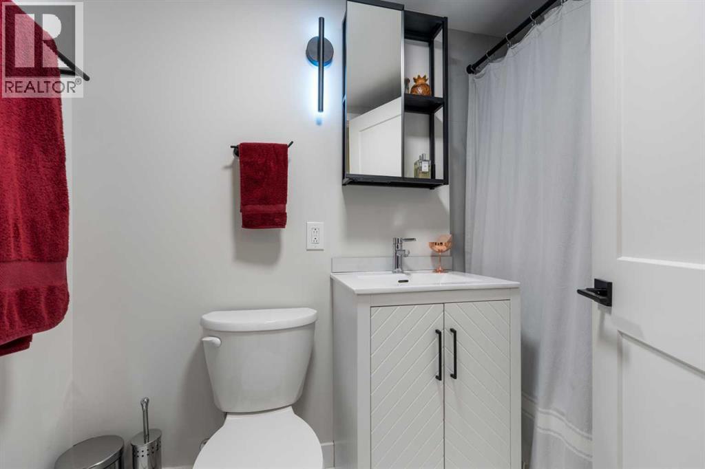 7132 36 Avenue Nw, Calgary, Alberta  T3B 1T8 - Photo 21 - A2272731