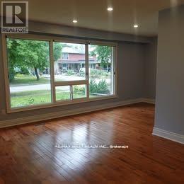 72 Daphne Crescent, Barrie (Cundles East), Ontario  L4M 2Y9 - Photo 3 - S12586908