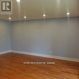 72 Daphne Crescent, Barrie (Cundles East), Ontario  L4M 2Y9 - Photo 5 - S12586908