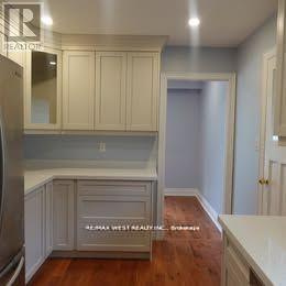 72 Daphne Crescent, Barrie (Cundles East), Ontario  L4M 2Y9 - Photo 6 - S12586908