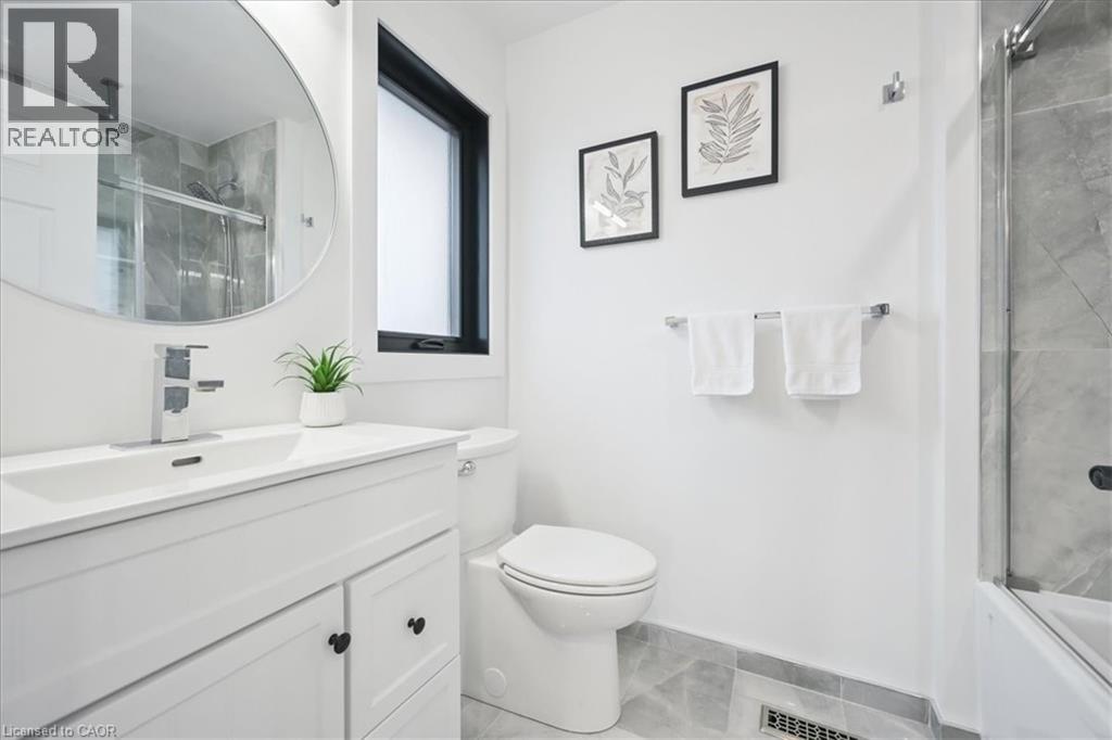 2413 Gladstone Avenue, Oakville, Ontario  L6H 6P2 - Photo 19 - 40790412