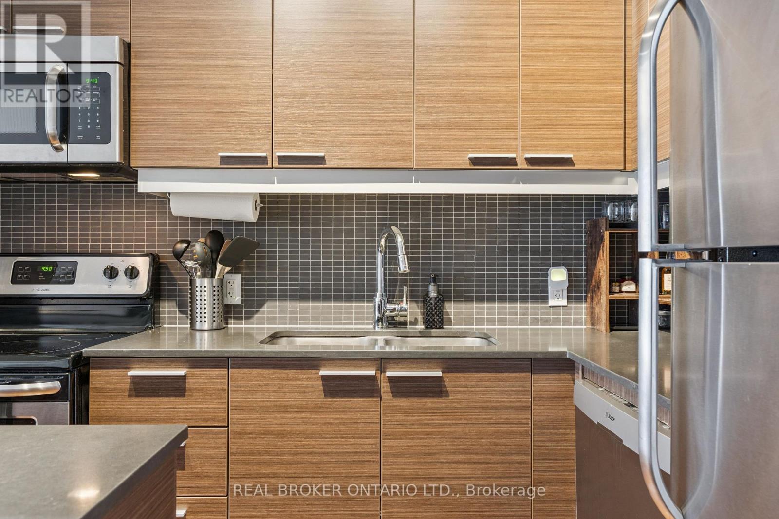 623 - 349 Mcleod Street, Ottawa, Ontario  K2P 0S1 - Photo 8 - X12401743