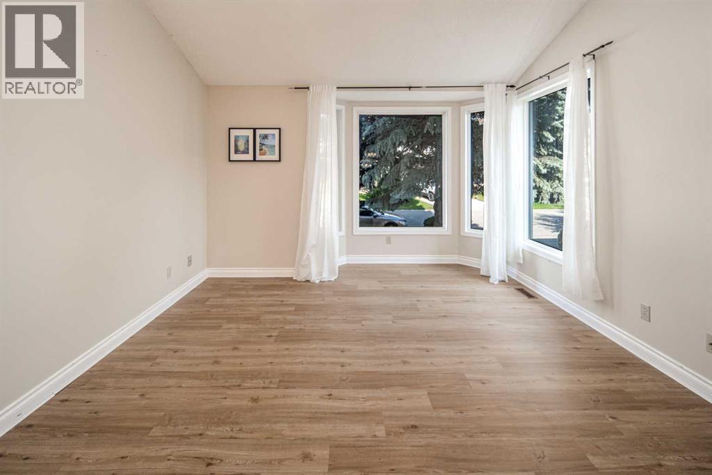 16 Sunhaven Way Se, Calgary, Alberta  T2X 2N7 - Photo 5 - A2256851