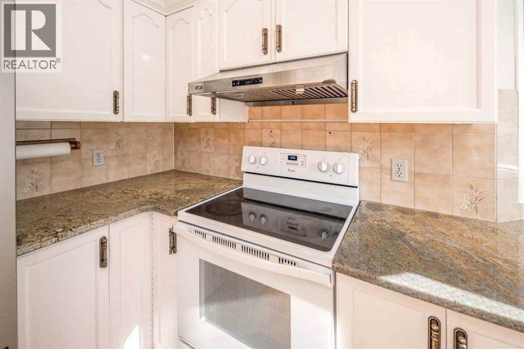 16 Sunhaven Way Se, Calgary, Alberta  T2X 2N7 - Photo 10 - A2256851