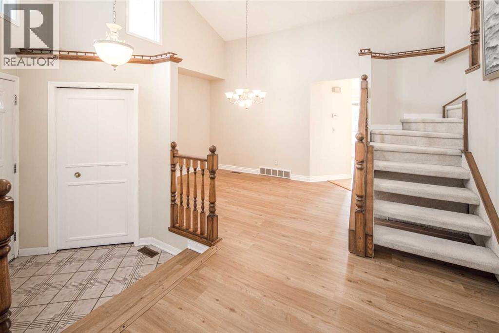 16 Sunhaven Way Se, Calgary, Alberta  T2X 2N7 - Photo 3 - A2256851