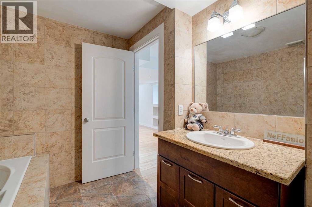 108 Tuscany Estates Close Nw, Calgary, Alberta  T3L 2Z7 - Photo 40 - A2268187