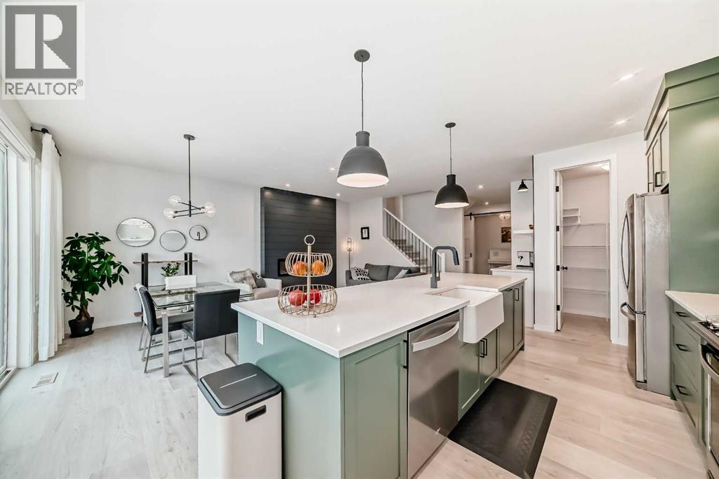 12 West Grove Link Sw, Calgary, Alberta  T3H 6E3 - Photo 8 - A2269918