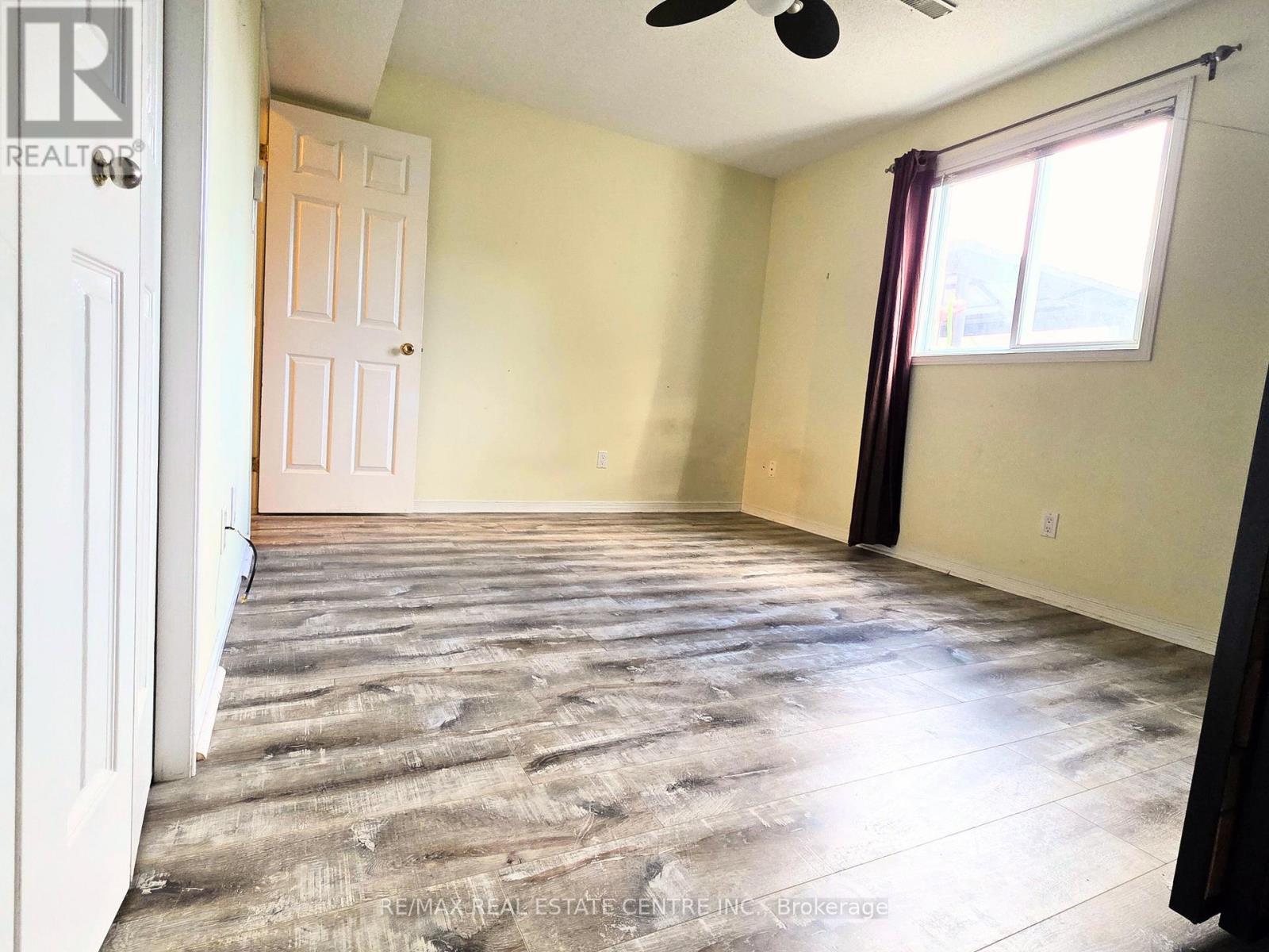 118 Fano Drive, Hamilton, Ontario  L8W 3V7 - Photo 6 - X12505594