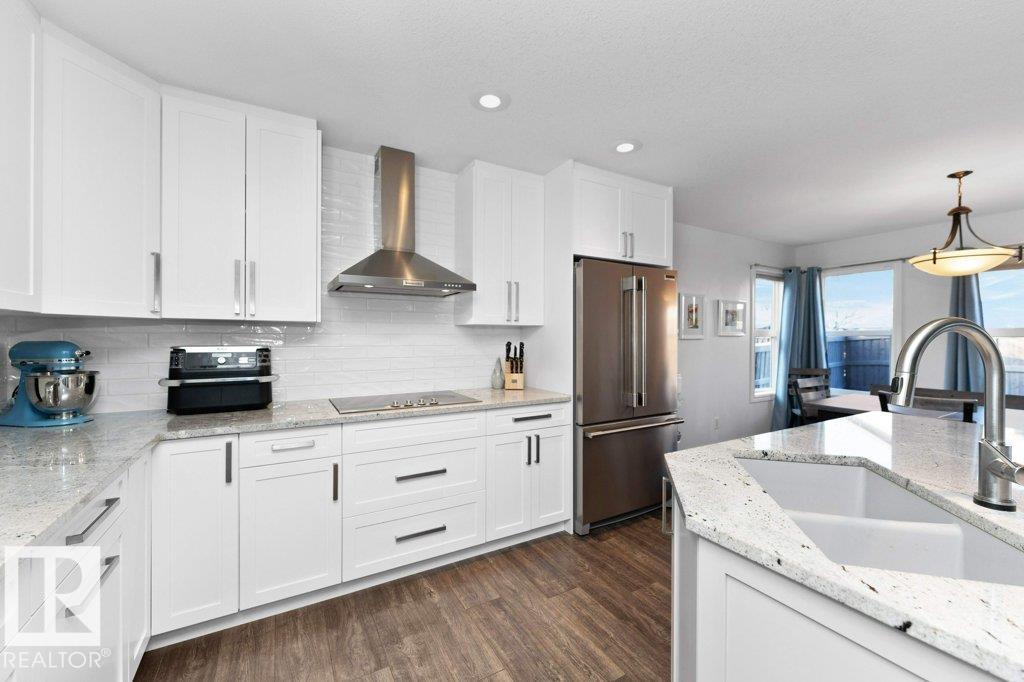 8220 Shaske Pl Nw, Edmonton, Alberta  T6R 3V9 - Photo 12 - E4467029