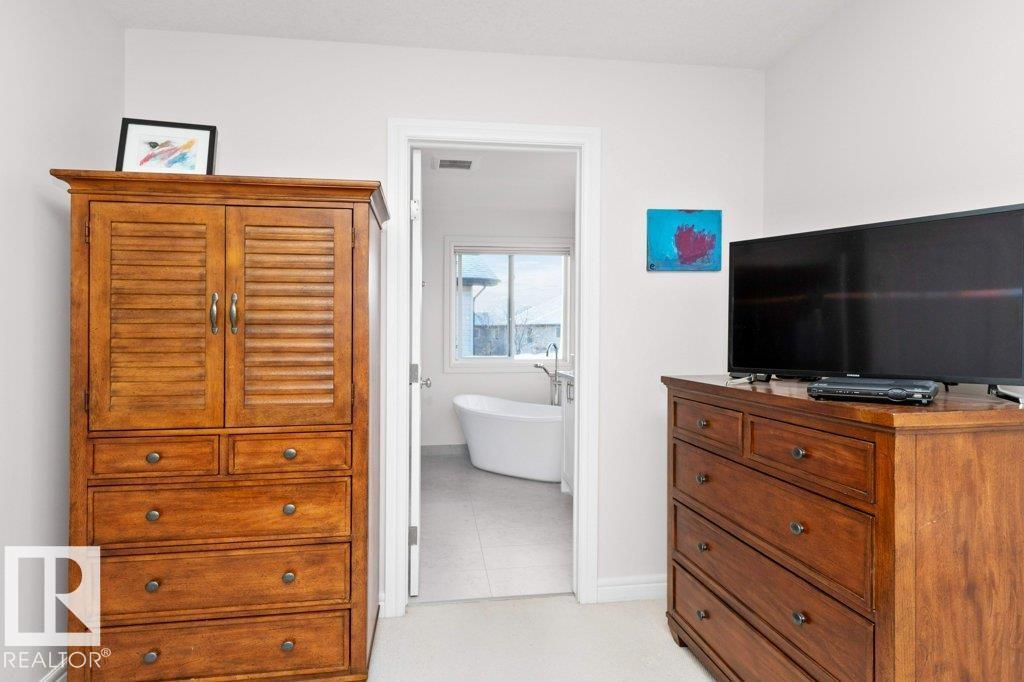 8220 Shaske Pl Nw, Edmonton, Alberta  T6R 3V9 - Photo 28 - E4467029