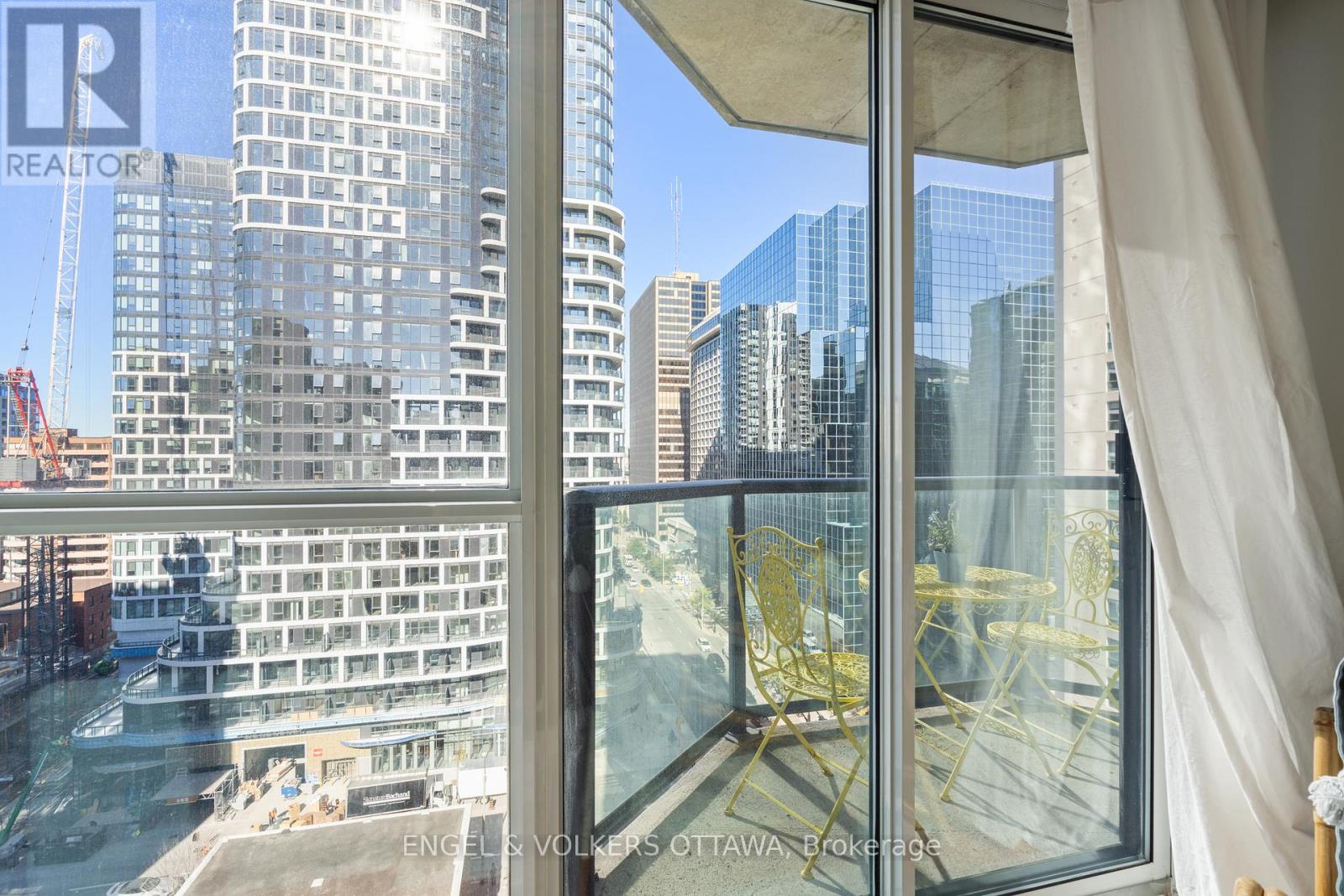 1403 - 445 Laurier Avenue W, Ottawa, Ontario K1N 6R4 - Photo 15 - X12586932