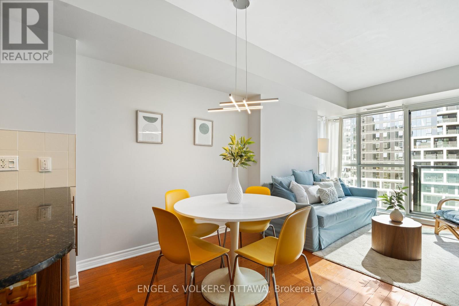 1403 - 445 Laurier Avenue W, Ottawa, Ontario K1N 6R4 - Photo 5 - X12586932