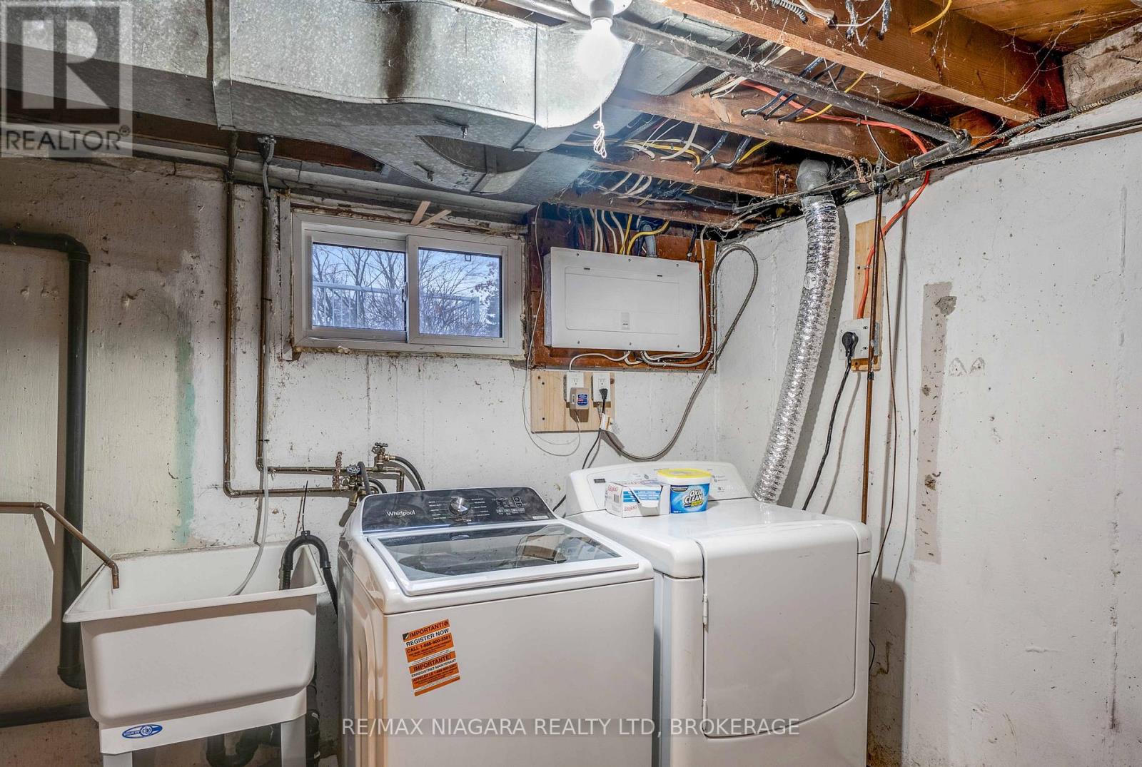 40 Maplewood Drive, St. Catharines, Ontario  L2M 3P1 - Photo 30 - X12586948