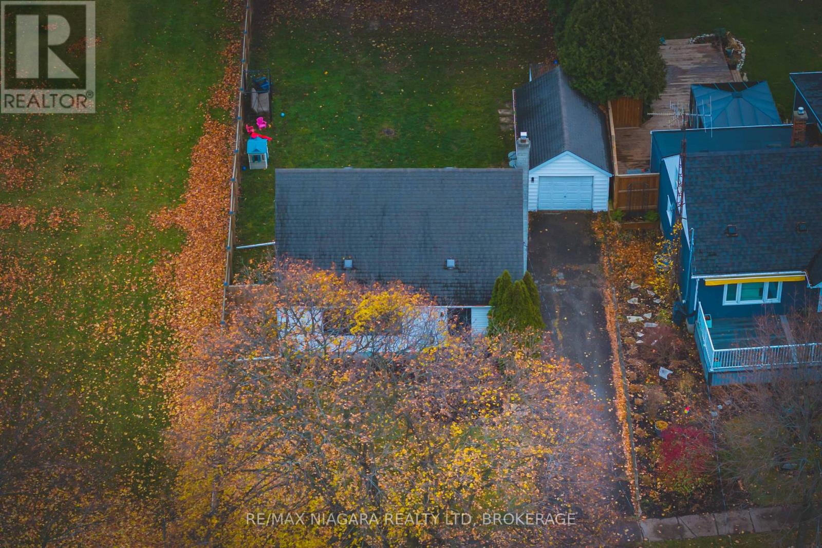 40 Maplewood Drive, St. Catharines, Ontario  L2M 3P1 - Photo 35 - X12586948