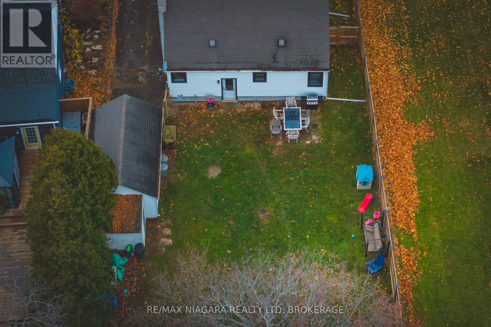 40 Maplewood Drive, St. Catharines, Ontario  L2M 3P1 - Photo 36 - X12586948