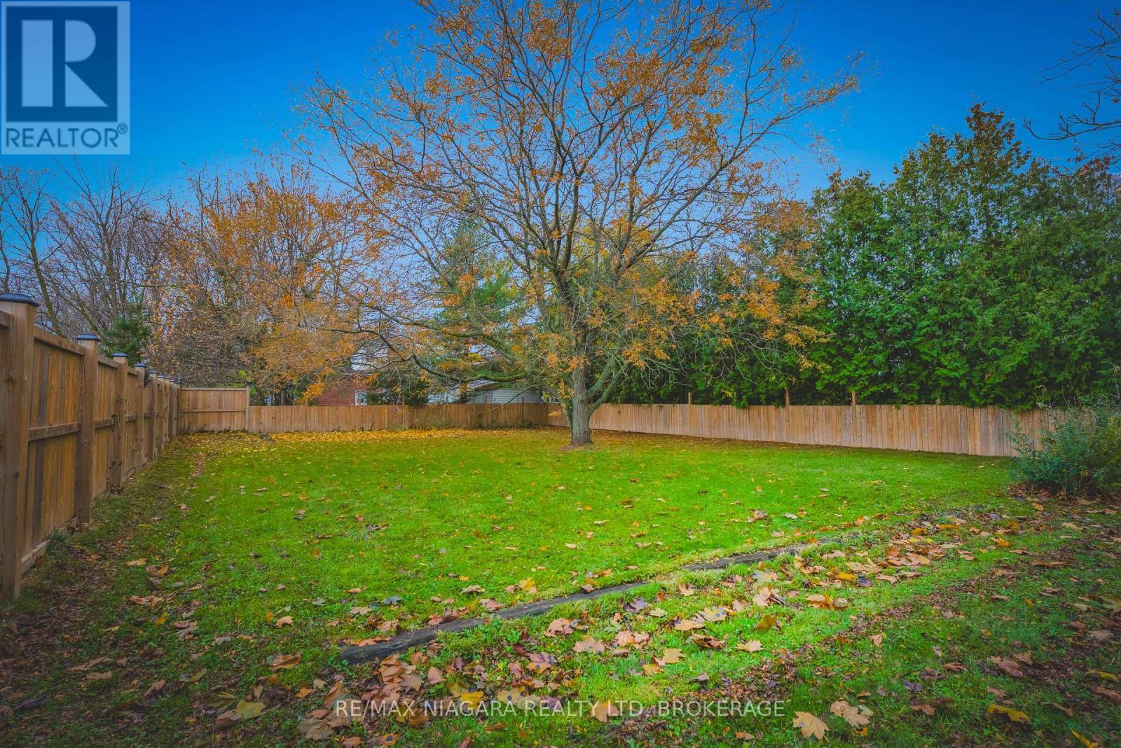 40 Maplewood Drive, St. Catharines, Ontario  L2M 3P1 - Photo 41 - X12586948