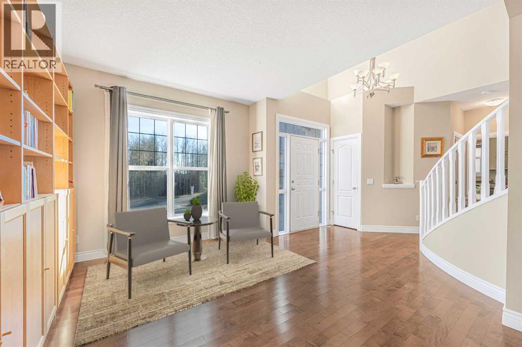 10 Tusslewood Heights Nw, Calgary, Alberta  T3L 2M6 - Photo 6 - A2271047