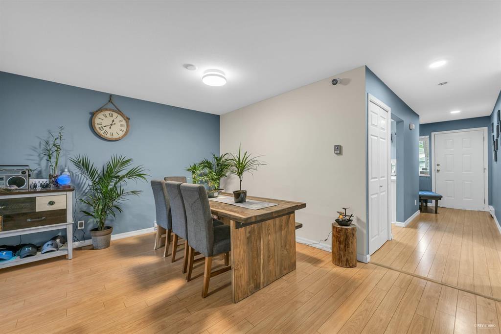 104 9310 King George Boulevard, Surrey, British Columbia  V3V 5W3 - Photo 3 - R3070961