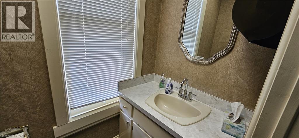 106 Young Street W, Kitchener, Ontario N2H 4Z4 - Photo 14 - 40791294