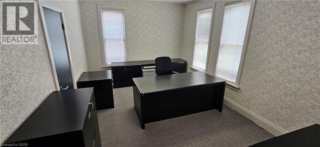 106 Young Street W, Kitchener, Ontario N2H 4Z4 - Photo 5 - 40791294