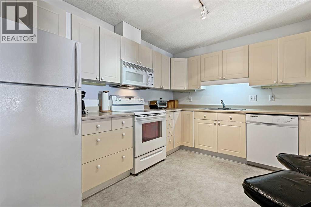 1206 Sienna Park Green Sw, Calgary, Alberta  T3H 3N7 - Photo 8 - A2257553