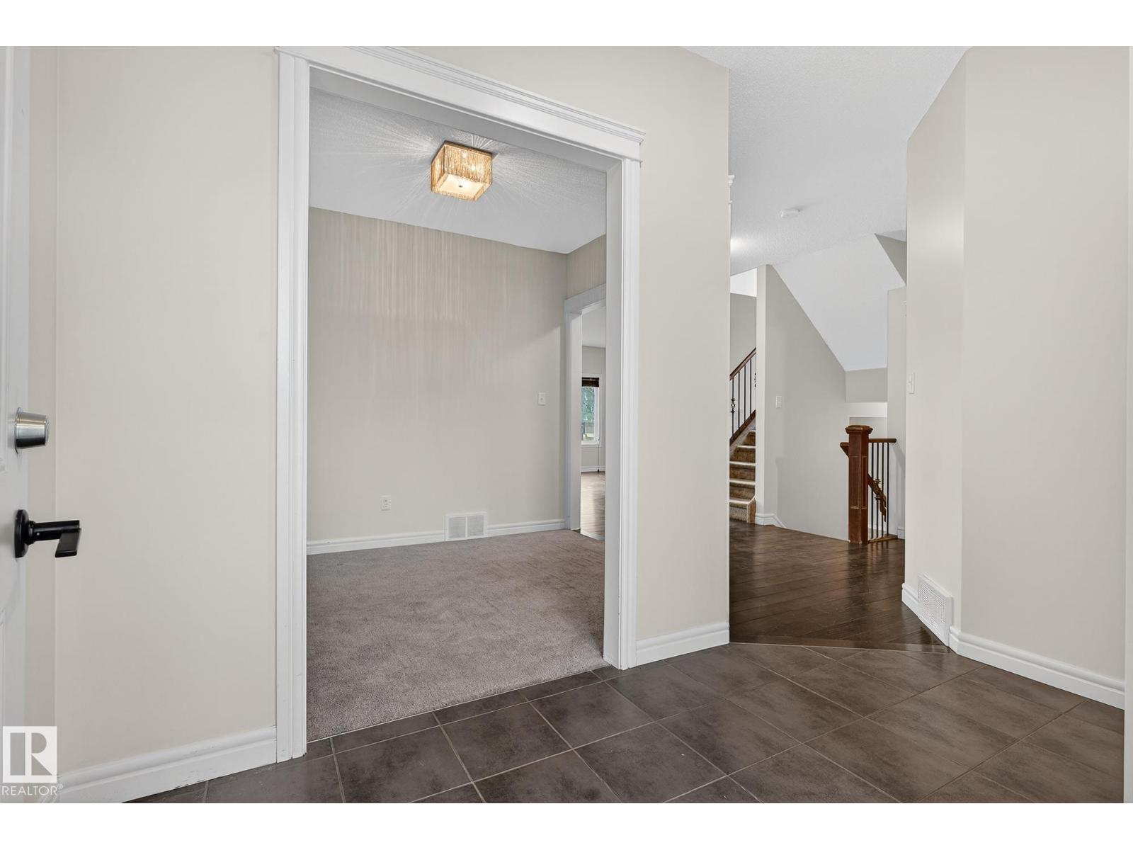 7915 18 Ave Sw Sw, Edmonton, Alberta  T6H 5S1 - Photo 16 - E4466256