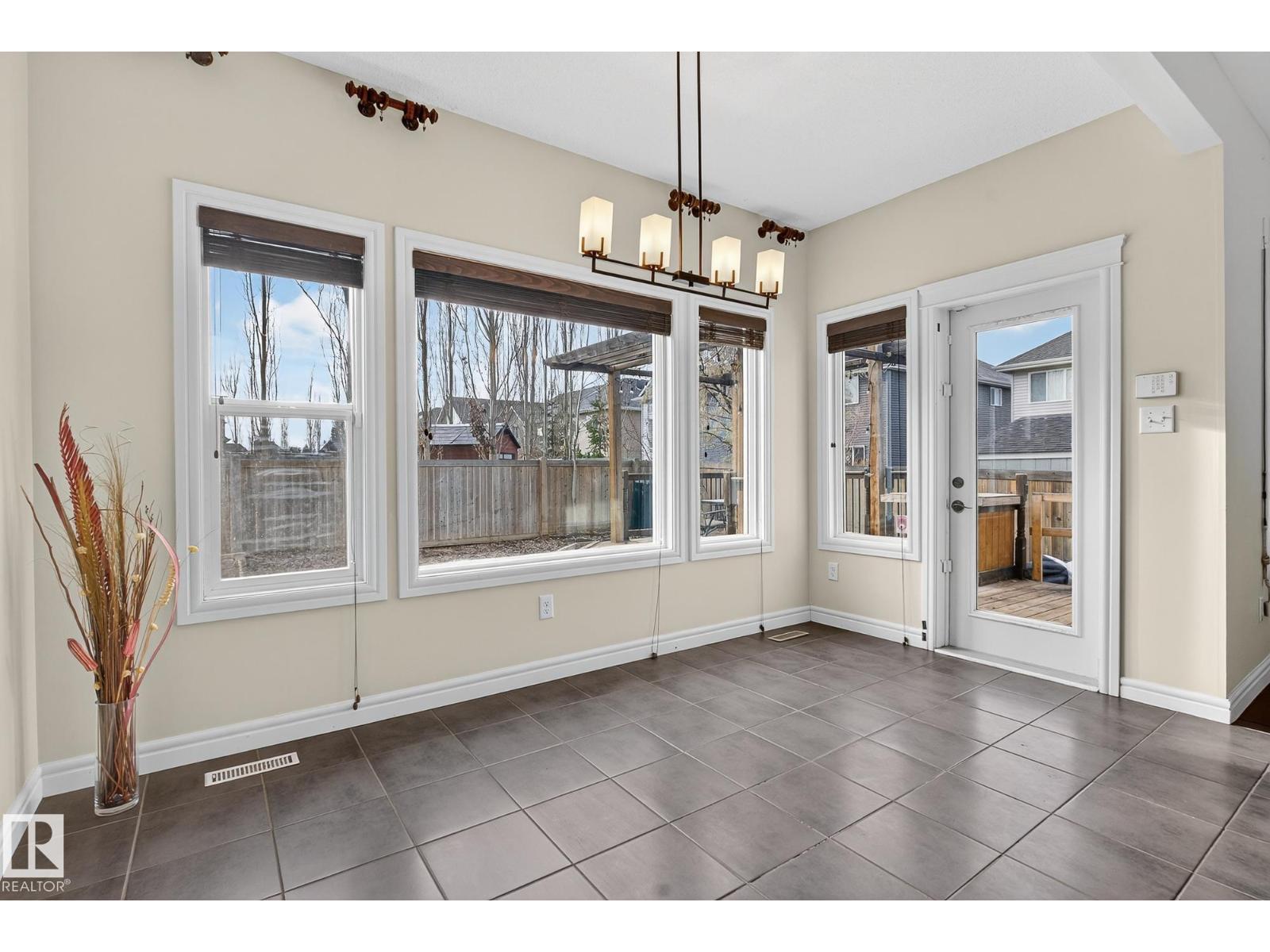 7915 18 Ave Sw Sw, Edmonton, Alberta  T6H 5S1 - Photo 31 - E4466256