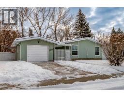 180 Maple Court Crescent SE Maple Ridge