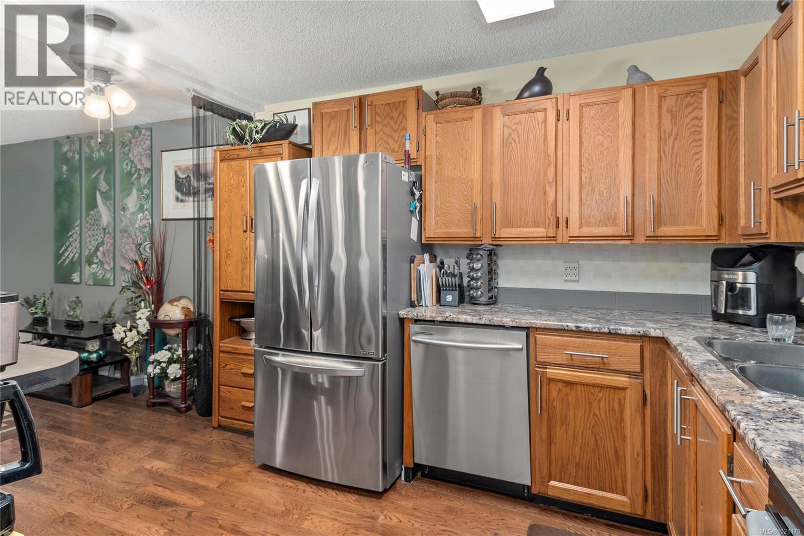 105 962 Island Hwy S, Campbell River, British Columbia  V9W 1B1 - Photo 3 - 1021178