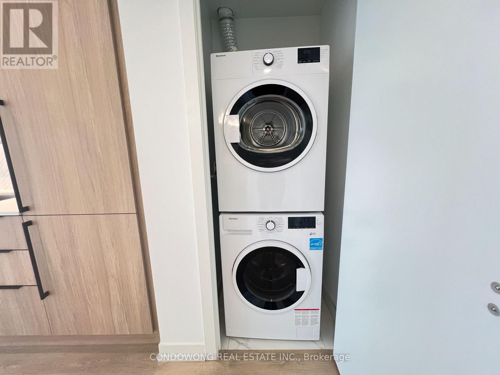 2816 - 82 Dalhousie Street, Toronto, Ontario  M5B 0C5 - Photo 12 - C12586966