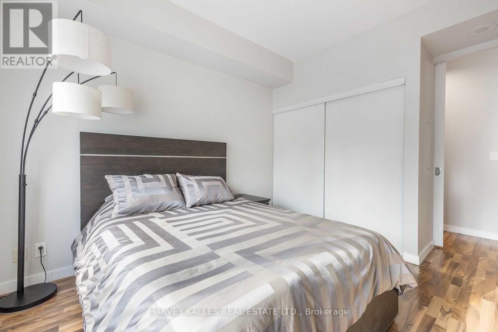 211 - 1 Shaw Street, Toronto, Ontario  M6K 0A1 - Photo 15 - C12587002