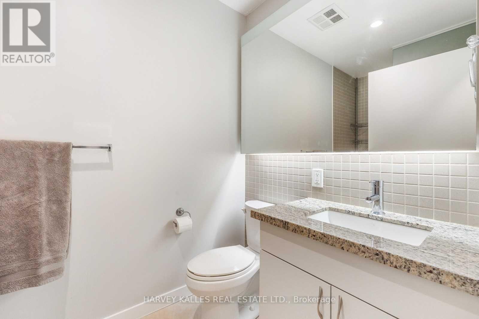 211 - 1 Shaw Street, Toronto, Ontario  M6K 0A1 - Photo 17 - C12587002