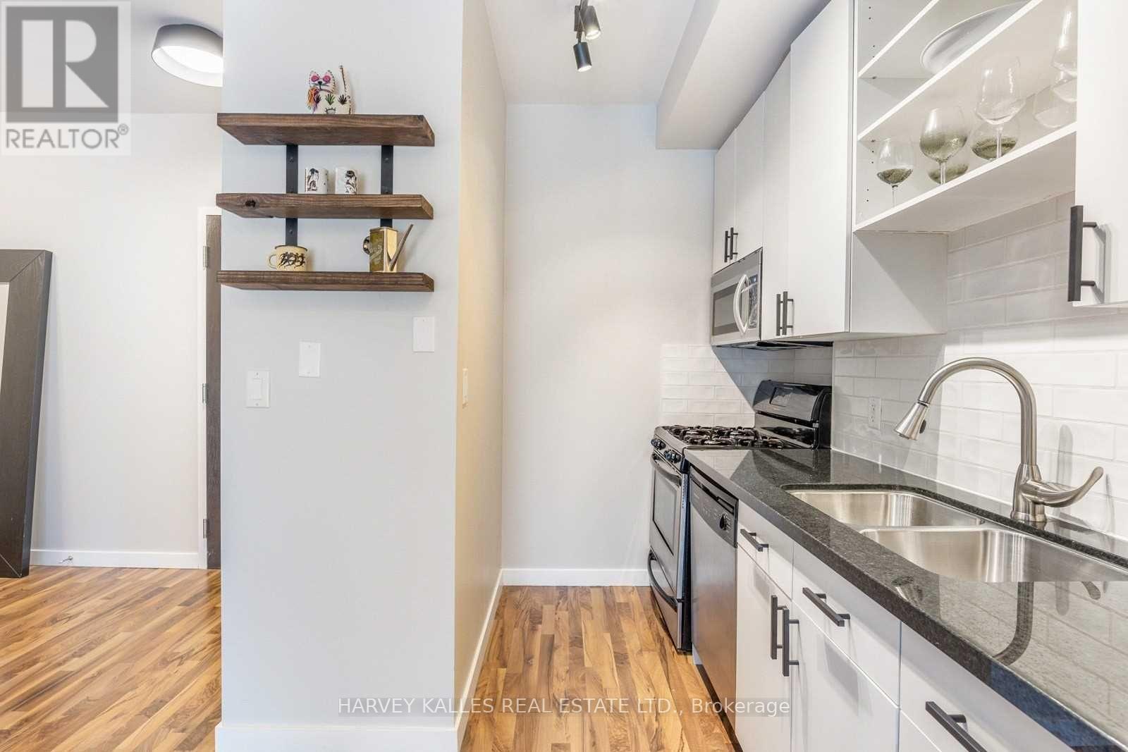 211 - 1 Shaw Street, Toronto, Ontario  M6K 0A1 - Photo 6 - C12587002