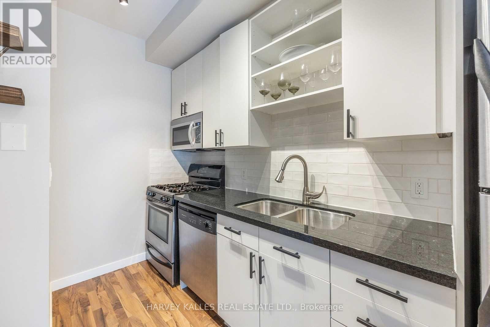 211 - 1 Shaw Street, Toronto, Ontario  M6K 0A1 - Photo 7 - C12587002