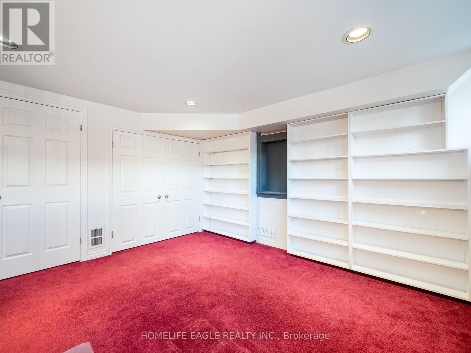 11 Knollside Drive, Richmond Hill, Ontario  L4C 4W7 - Photo 17 - N12586930